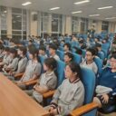 拥抱不完美，与自己和解——八年级心理健康专题讲座